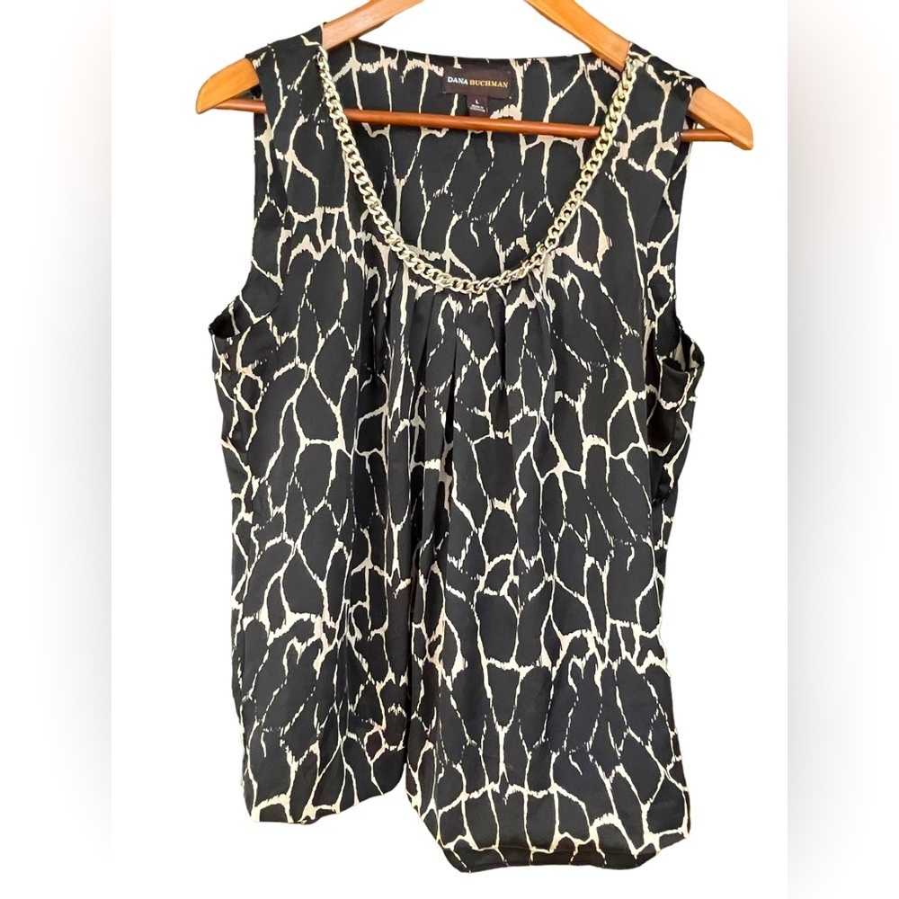 🔥🖤Dana Buchman size L sleeveless black blouse with chain detail! Beautiful‼️